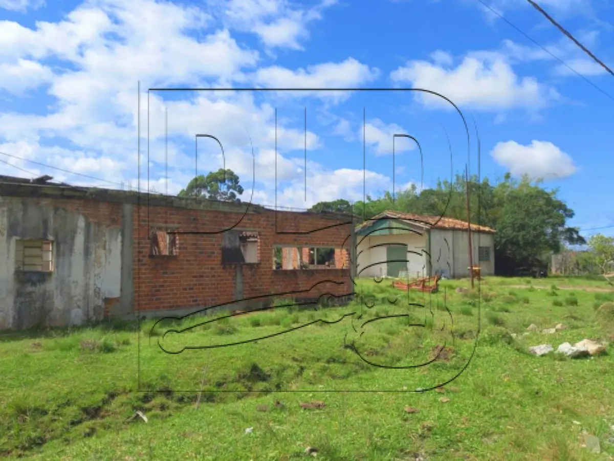 LOTE 001 - Terreno e Prédio em Pelotas
