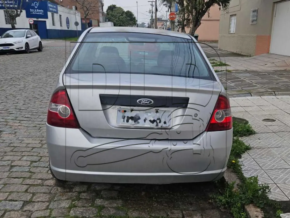 LOTE 002 - Ford/Fiesta Sedan Flex 1.0