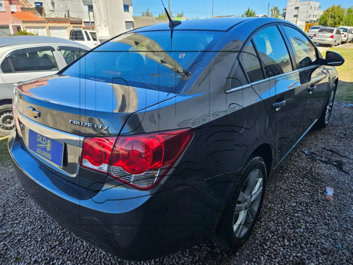 LOTE 001 - Chevrolet Cruze Sedan LTZ