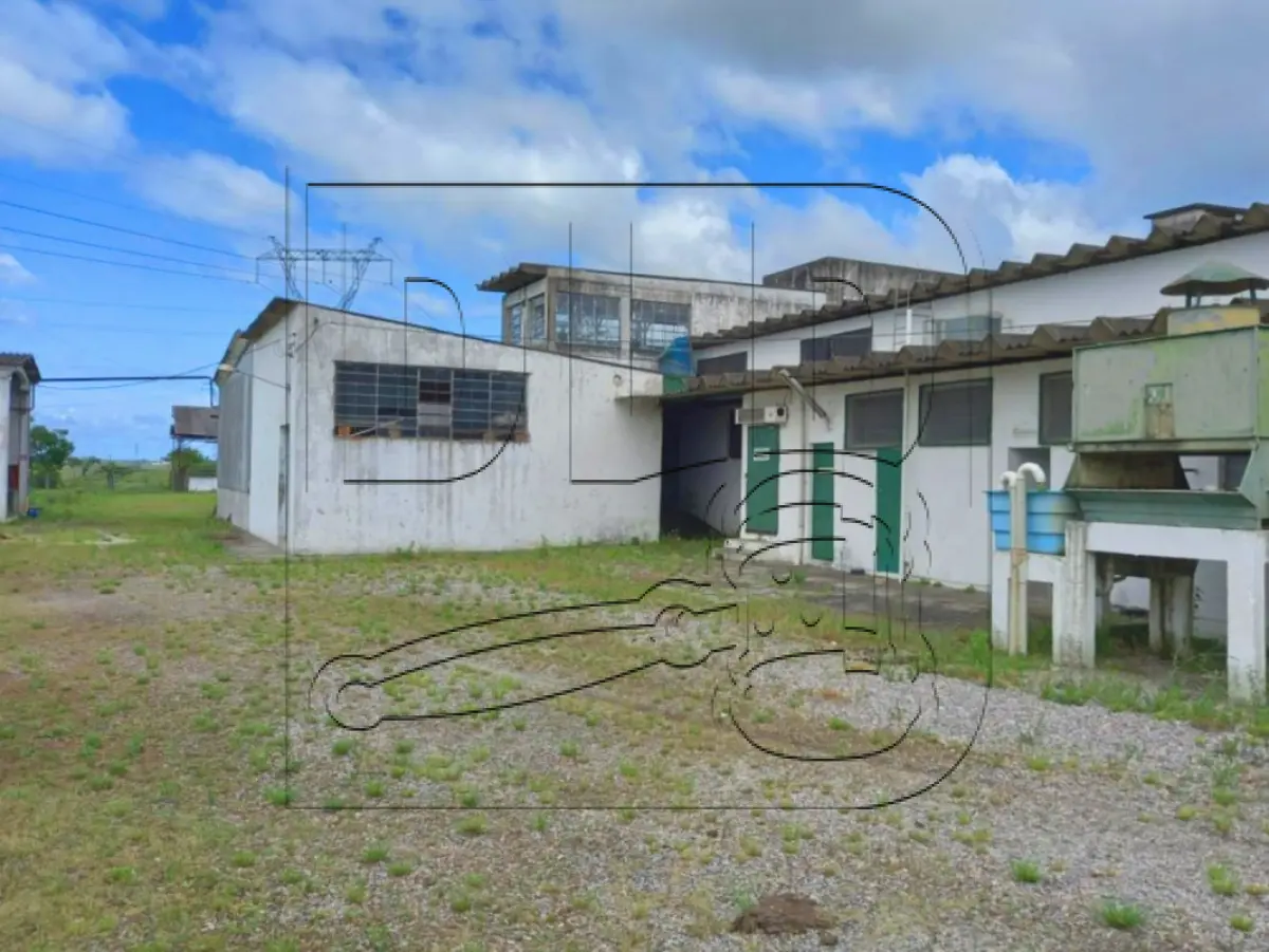 LOTE 001 - Terreno e Prédio em Pelotas