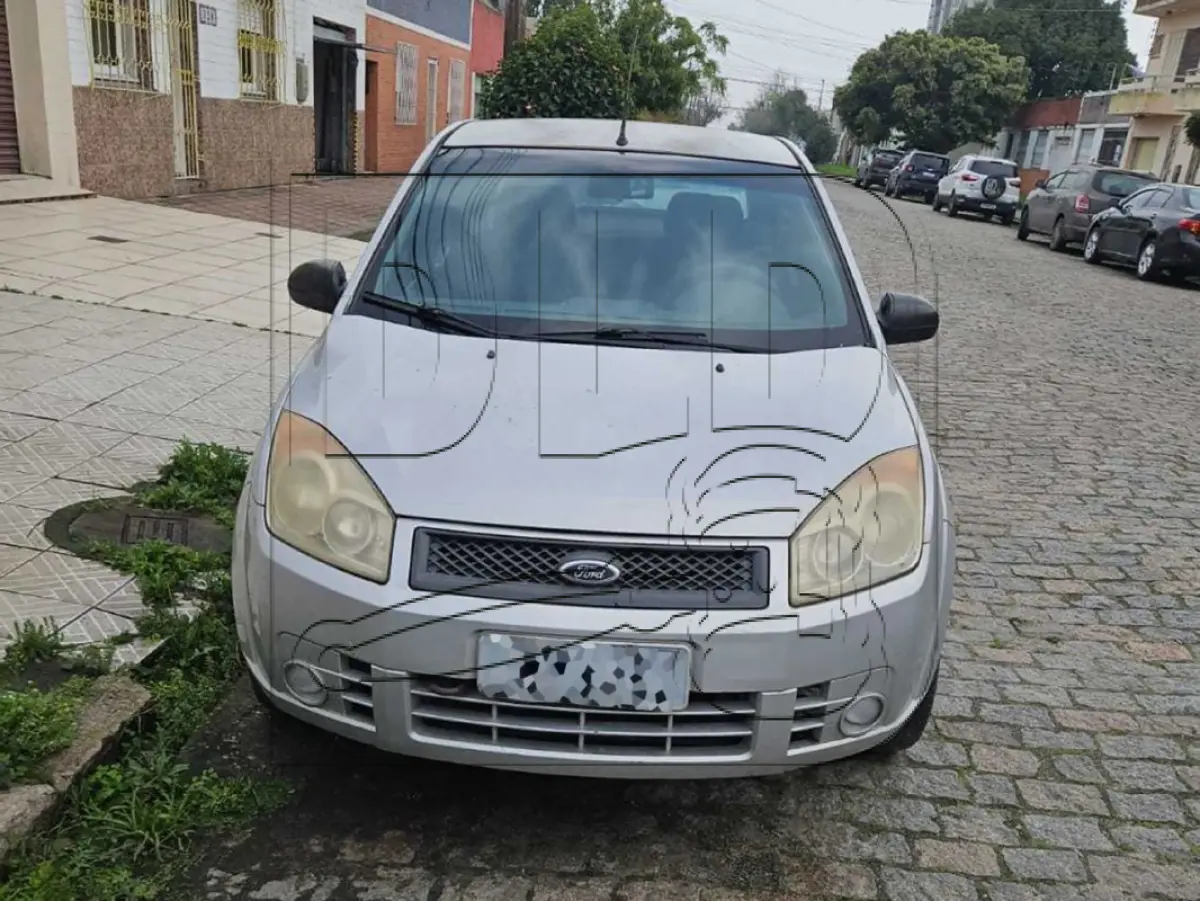 LOTE 002 - Ford/Fiesta Sedan Flex 1.0