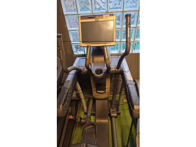 LOTE 011 - Diversos Equipamentos de Academia